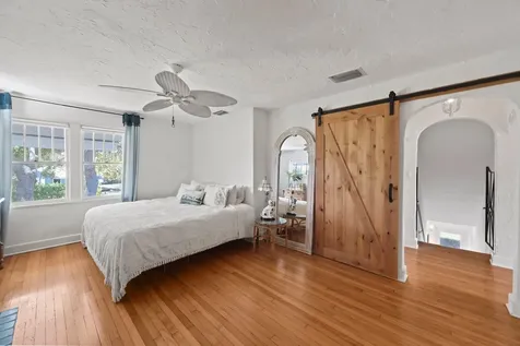 706 N Palmway Lake Worth Beach FL 33460