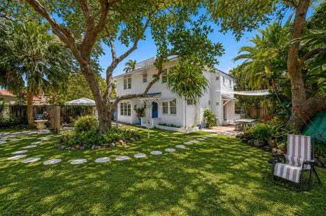 706 N Palmway Lake Worth Beach FL 33460