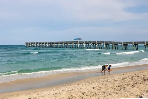 706 N Palmway Lake Worth Beach FL 33460