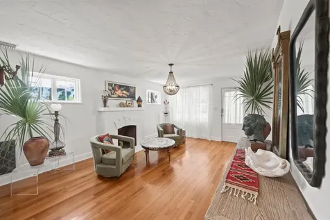 706 N Palmway Lake Worth Beach FL 33460