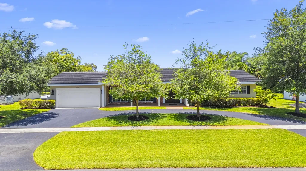 7501 Plantation Road Plantation FL 33317