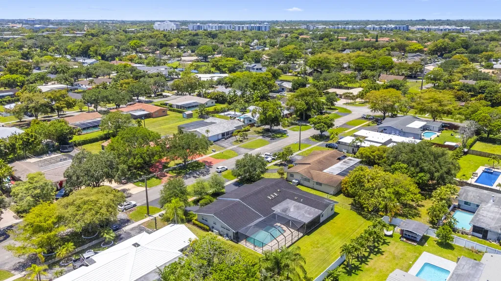 7501 Plantation Road Plantation FL 33317
