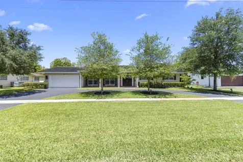 7501 Plantation Road Plantation FL 33317