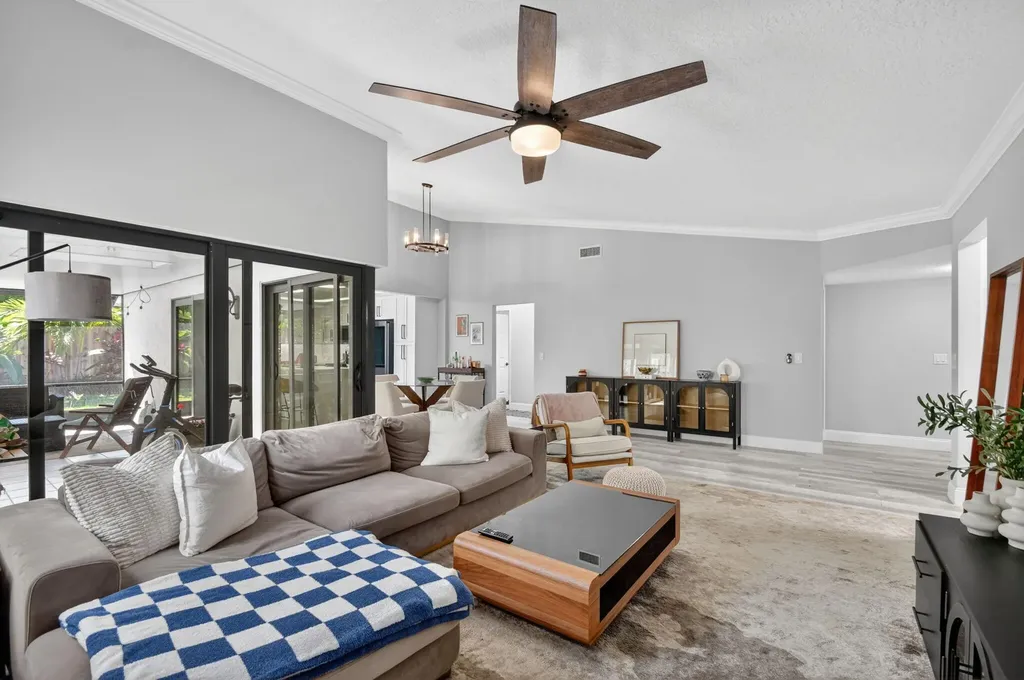 1630 NW 22nd Avenue Delray Beach FL 33445