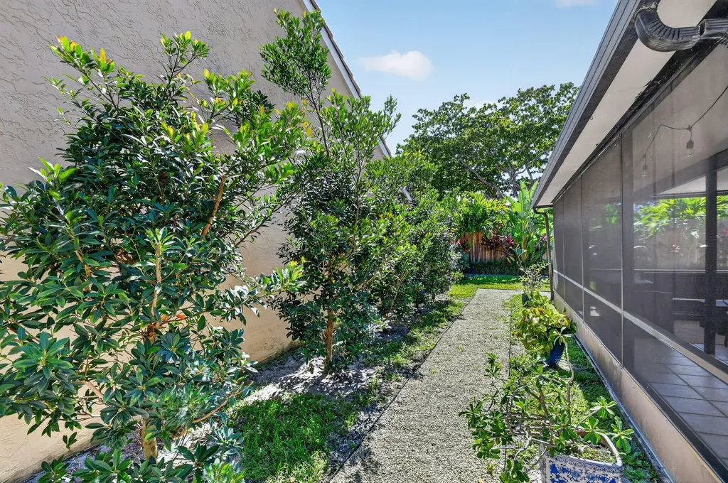 1630 NW 22nd Avenue Delray Beach FL 33445