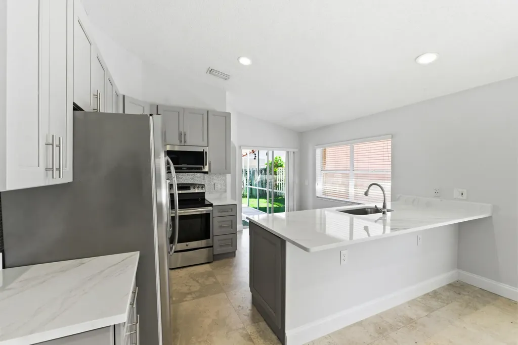 10781 Cypress Lake Terrace Boca Raton FL 33498