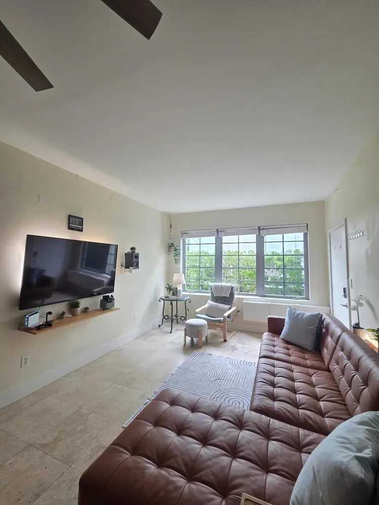 1045 Lenox Avenue Miami Beach FL 33139