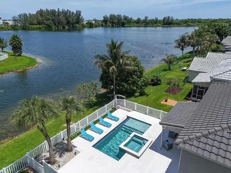 5808 N Plum Bay Parkway Tamarac FL 33321