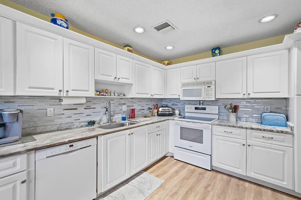 1840 NW 13th Street Delray Beach FL 33445