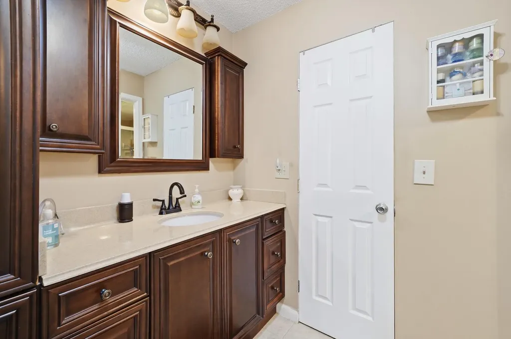 1840 NW 13th Street Delray Beach FL 33445