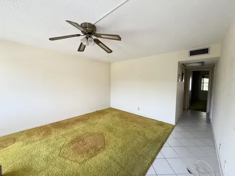 392 Grantham F Deerfield Beach FL 33442