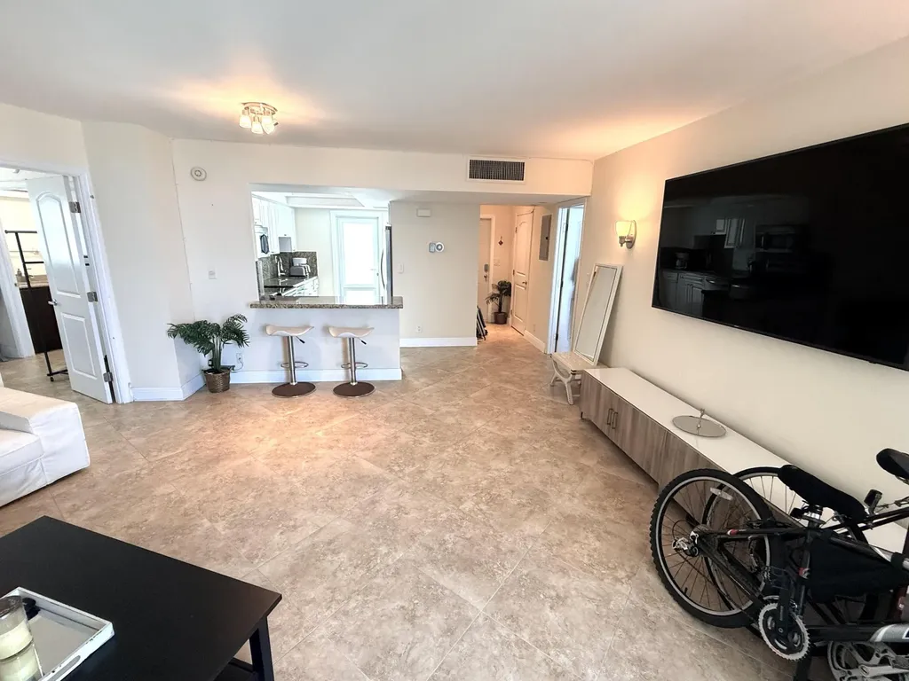 333 NE 21st Avenue Deerfield Beach FL 33441