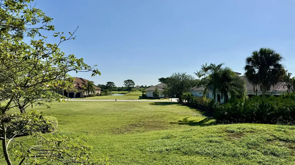 114 SE Via Verona Port St Lucie FL 34984