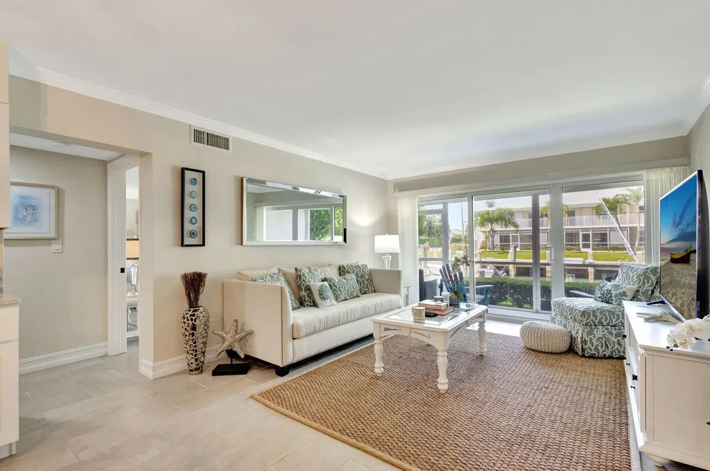 68 Yacht Club Drive North Palm Beach FL 33408