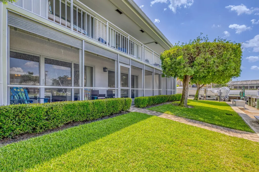 68 Yacht Club Drive North Palm Beach FL 33408