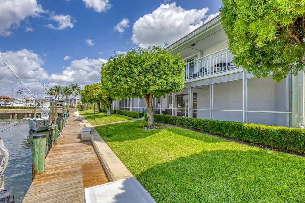 68 Yacht Club Drive North Palm Beach FL 33408