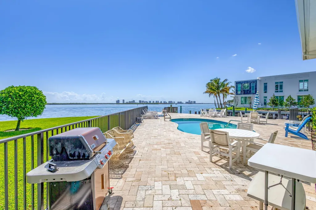68 Yacht Club Drive North Palm Beach FL 33408