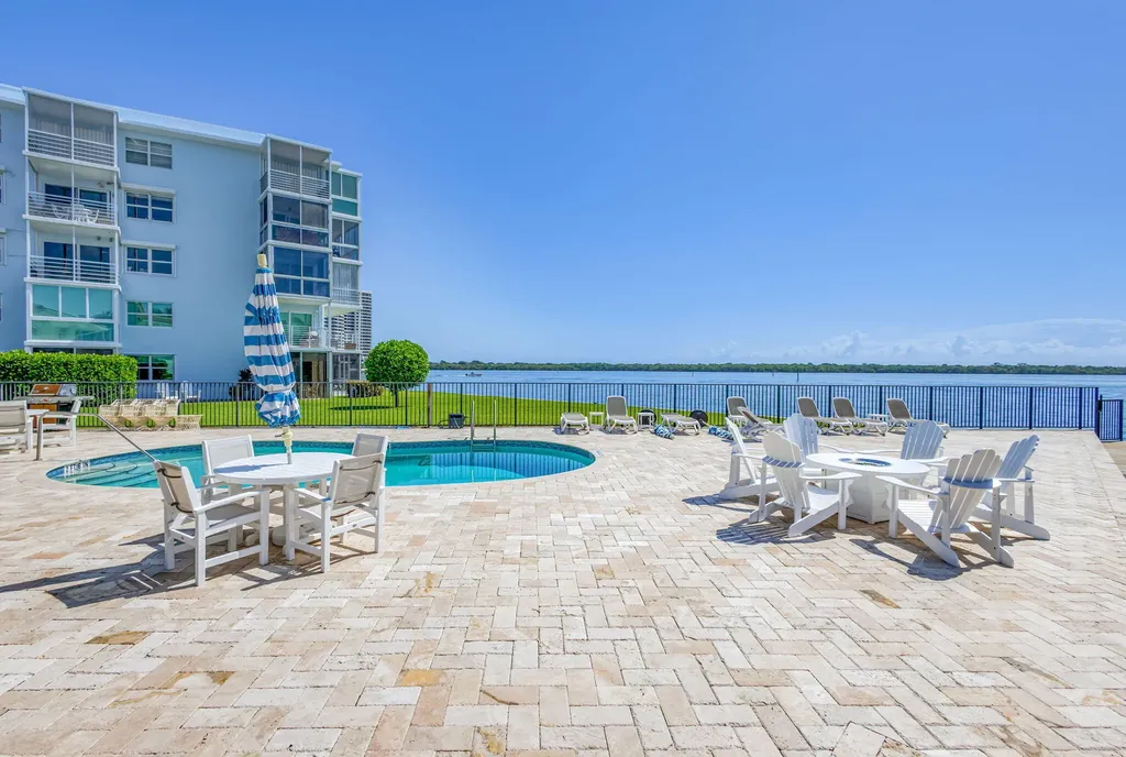 68 Yacht Club Drive North Palm Beach FL 33408