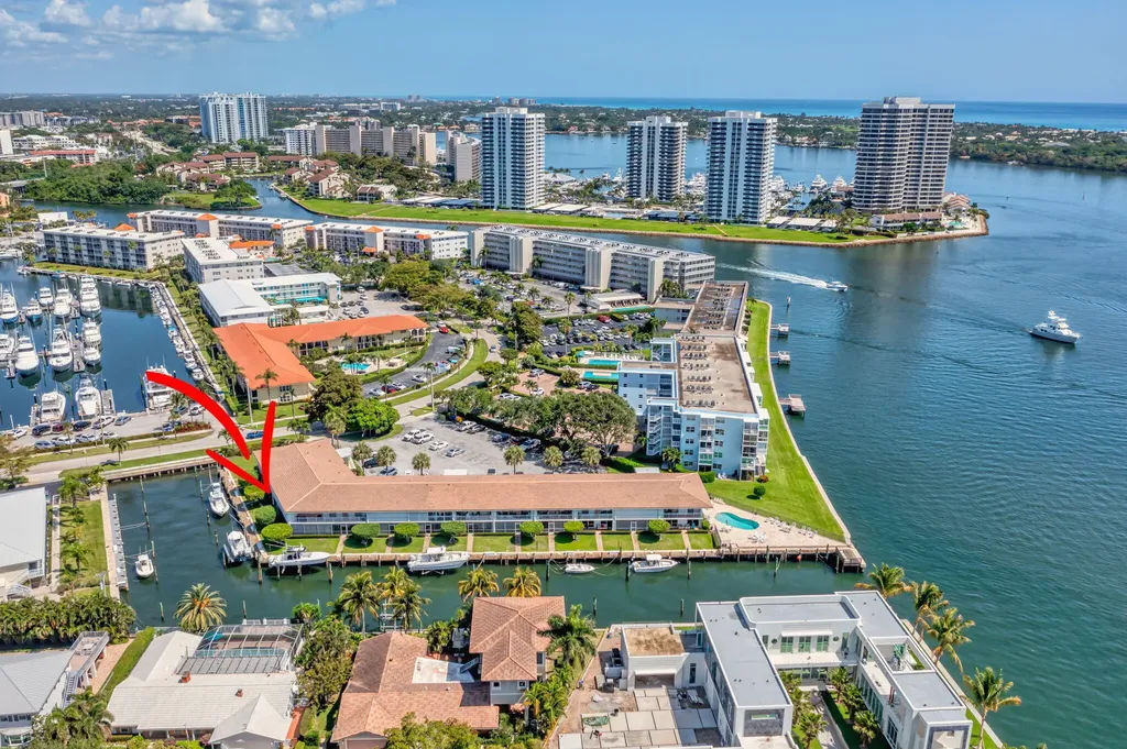 68 Yacht Club Drive North Palm Beach FL 33408