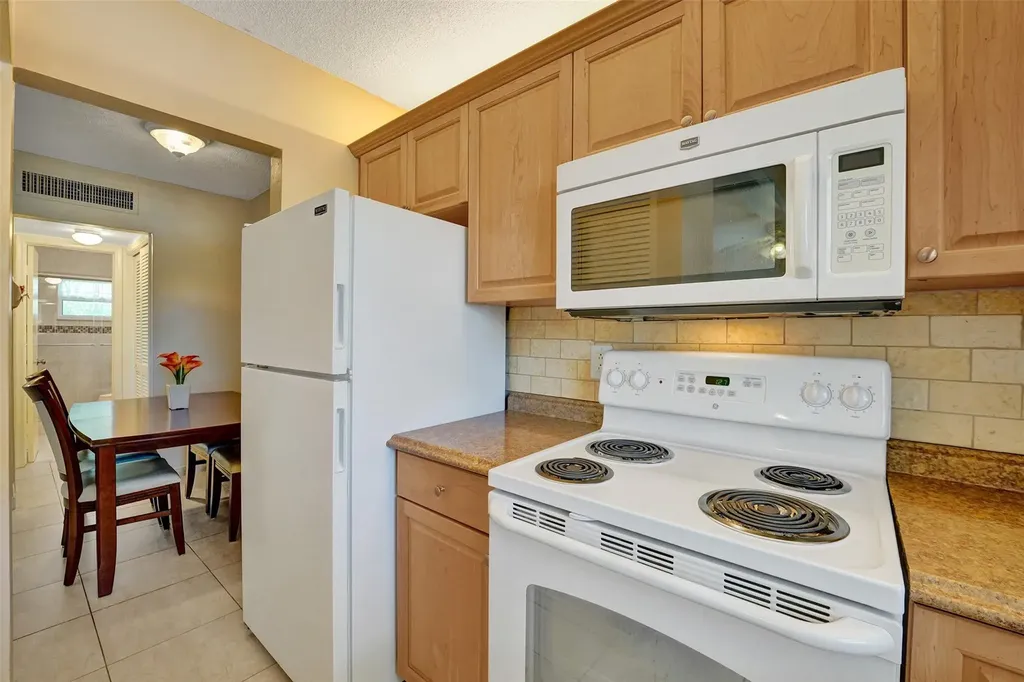 1300 N 12th Court Hollywood FL 33019
