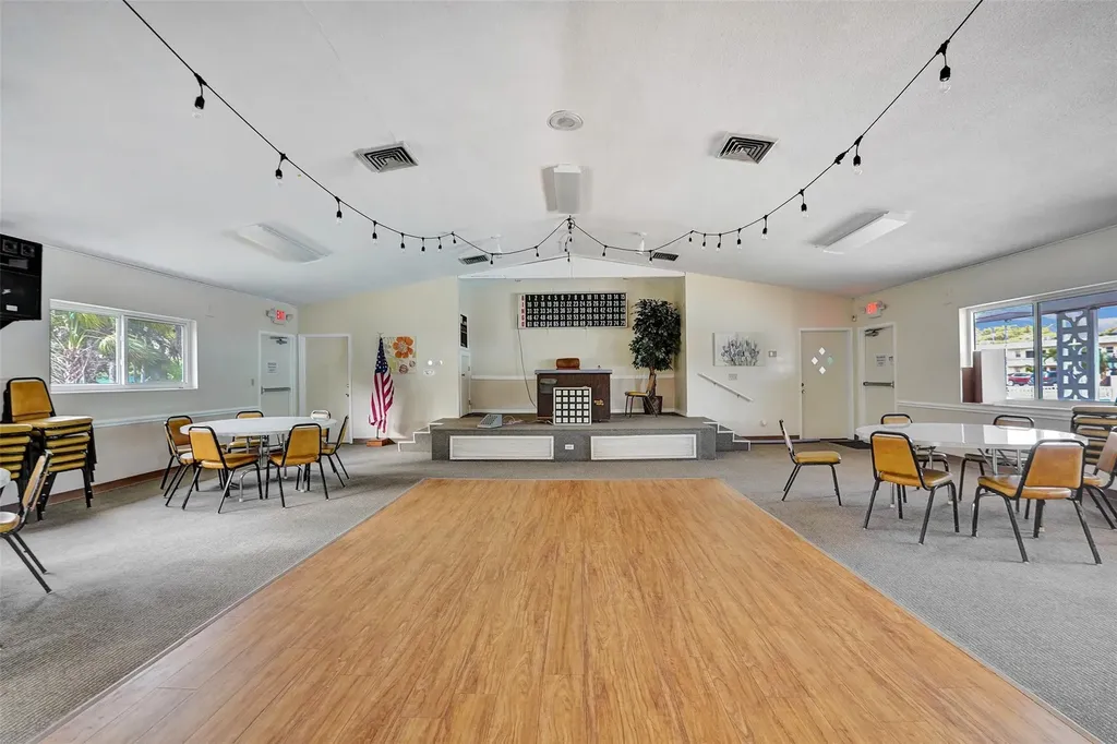1300 N 12th Court Hollywood FL 33019