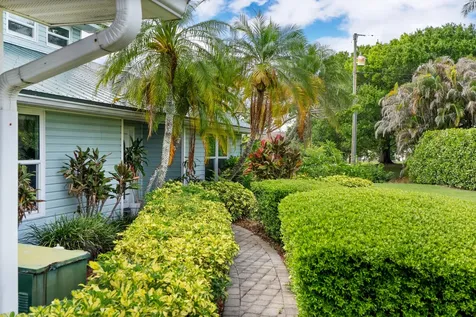 2415 NW Cove View Stuart FL 34994