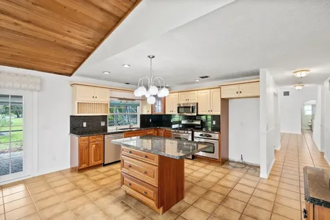 2415 NW Cove View Stuart FL 34994