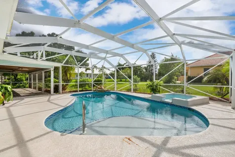 2415 NW Cove View Stuart FL 34994