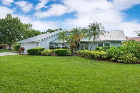 2415 NW Cove View Stuart FL 34994