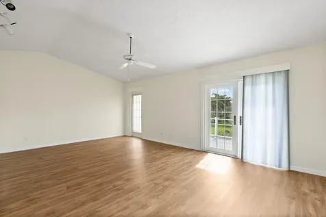 2415 NW Cove View Stuart FL 34994