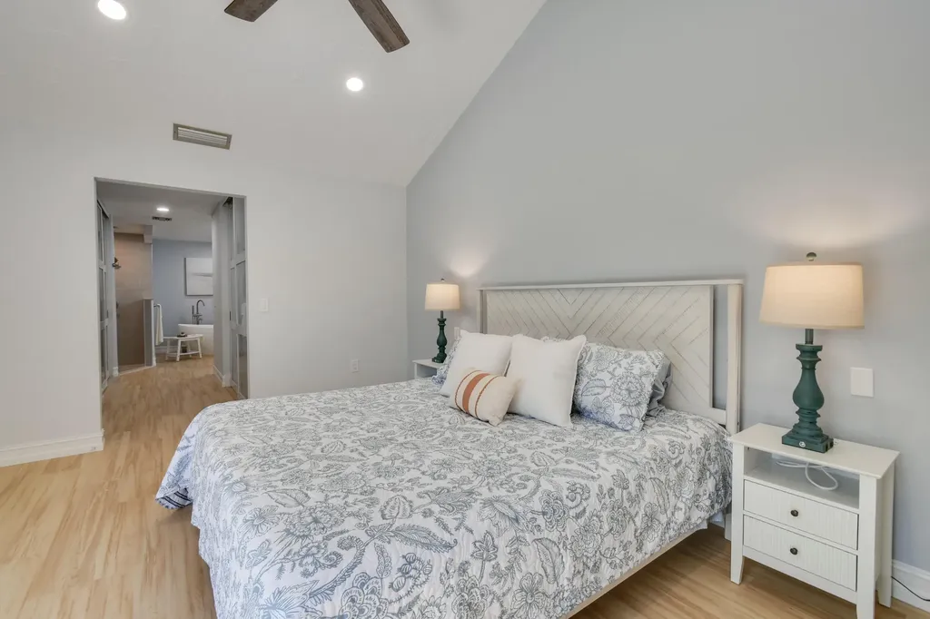 137 Harbourside Circle Jupiter FL 33477