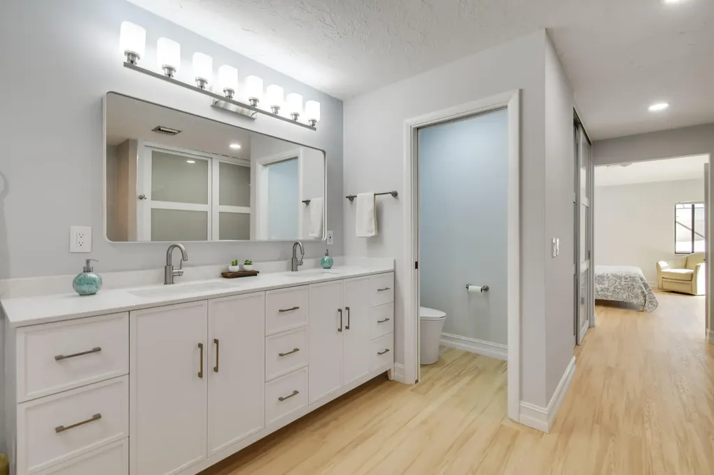 137 Harbourside Circle Jupiter FL 33477