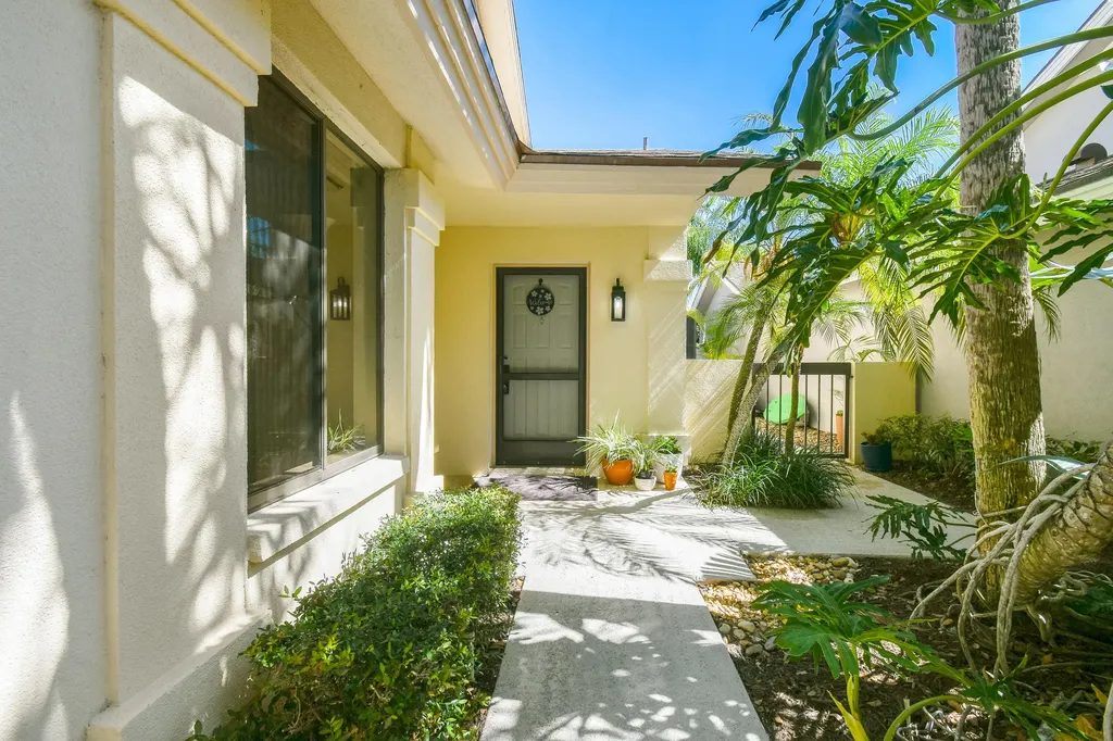 137 Harbourside Circle Jupiter FL 33477
