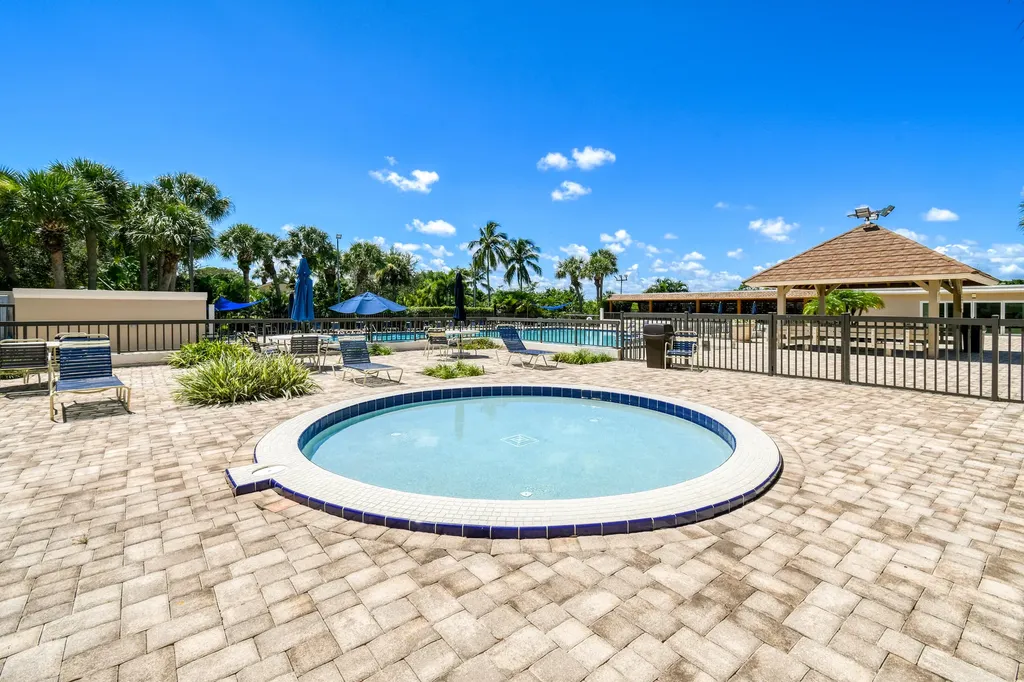 137 Harbourside Circle Jupiter FL 33477