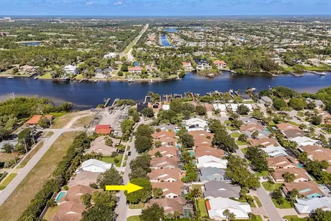 137 Harbourside Circle Jupiter FL 33477