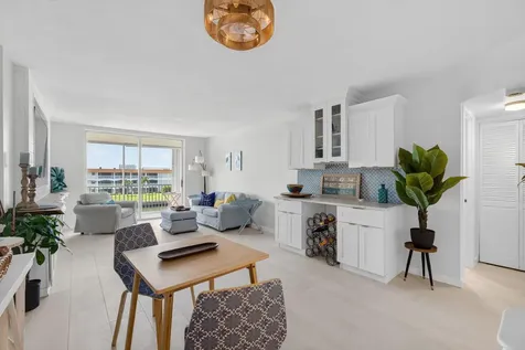 100 Paradise Harbour Boulevard North Palm Beach FL 33408