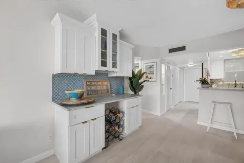 100 Paradise Harbour Boulevard North Palm Beach FL 33408