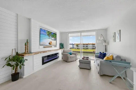 100 Paradise Harbour Boulevard North Palm Beach FL 33408