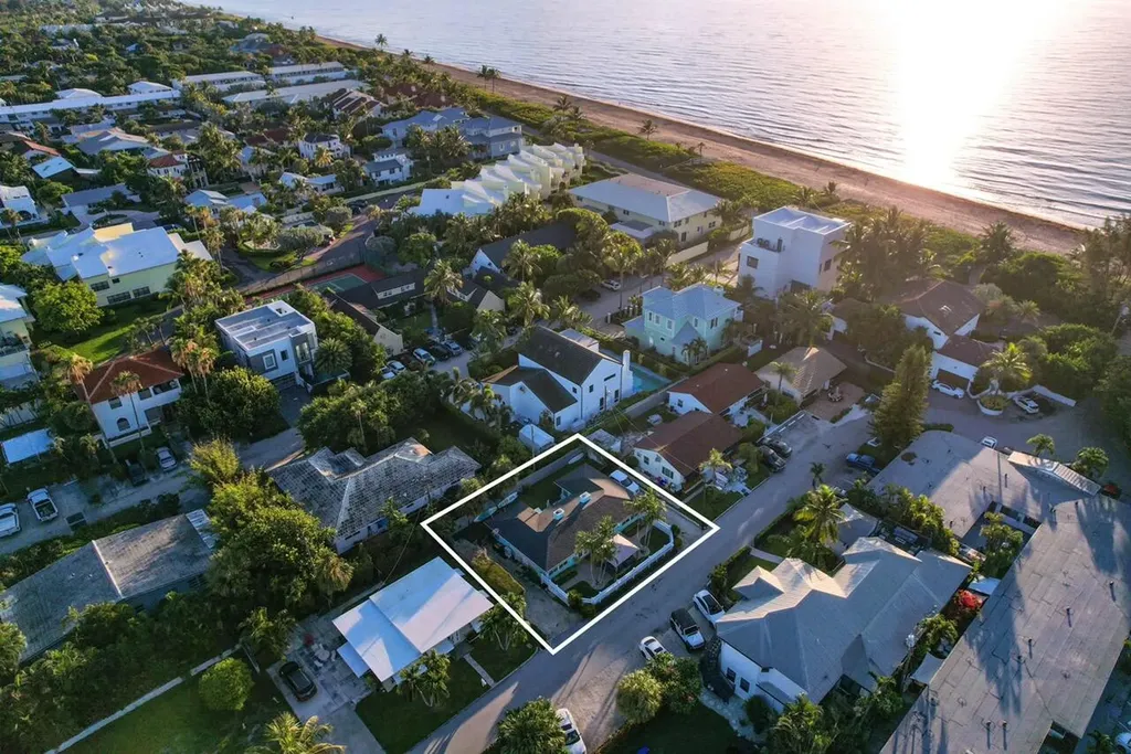22 Oceanview Drive Ocean Ridge FL 33435