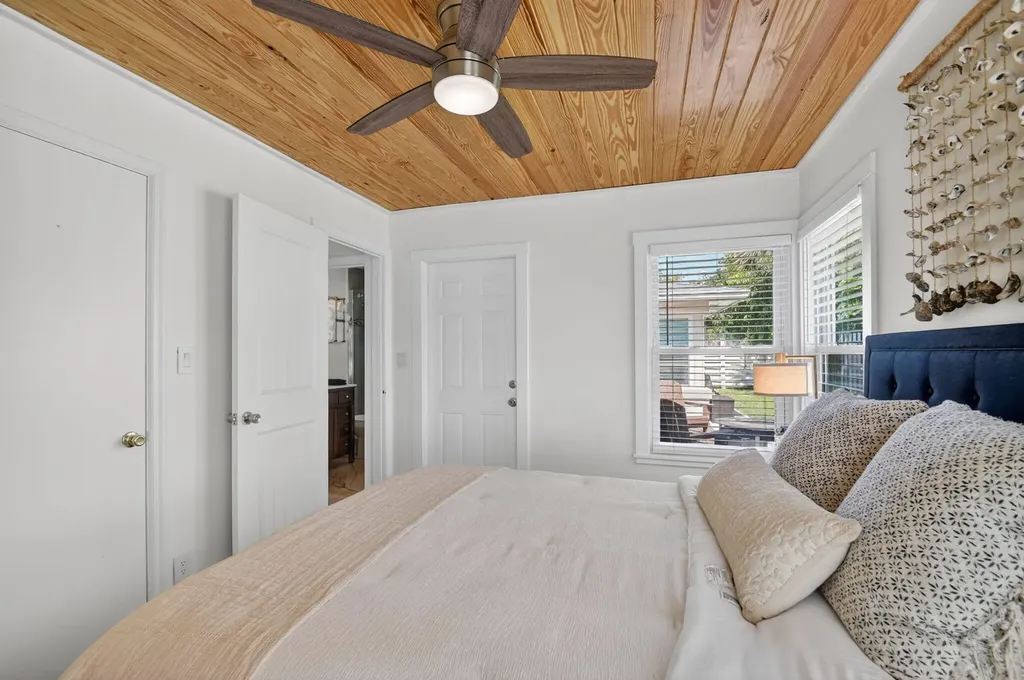 22 Oceanview Drive Ocean Ridge FL 33435