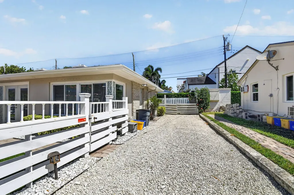 22 Oceanview Drive Ocean Ridge FL 33435