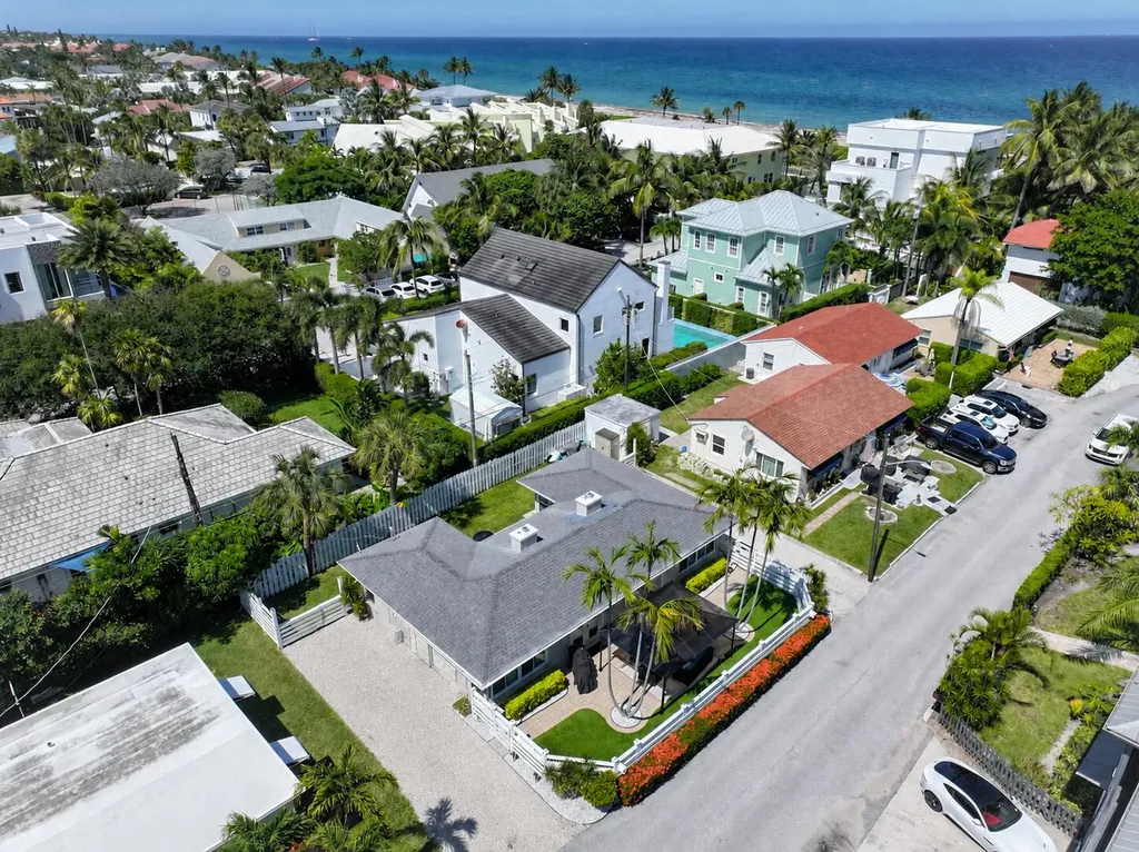 22 Oceanview Drive Ocean Ridge FL 33435