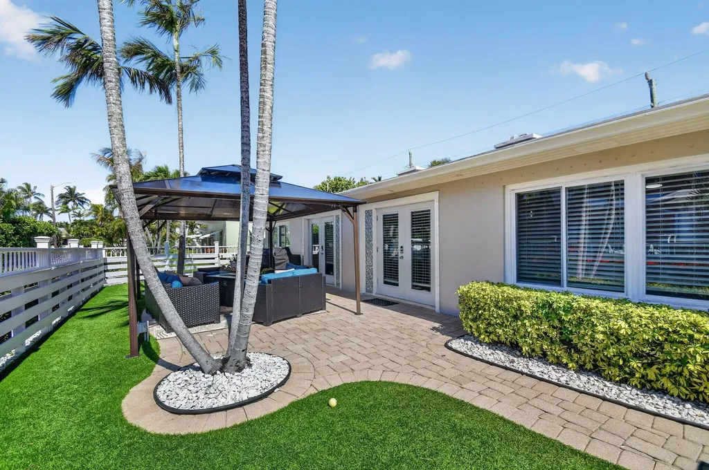 22 Oceanview Drive Ocean Ridge FL 33435