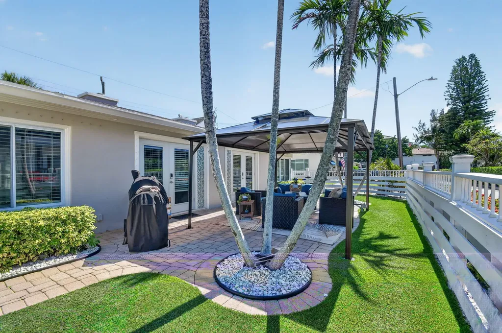 22 Oceanview Drive Ocean Ridge FL 33435