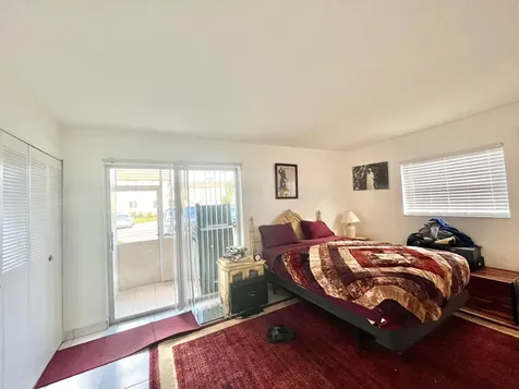 259 Saxony F Delray Beach FL 33446
