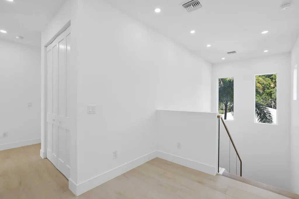 309 Claremont Lane West Palm Beach FL 33404