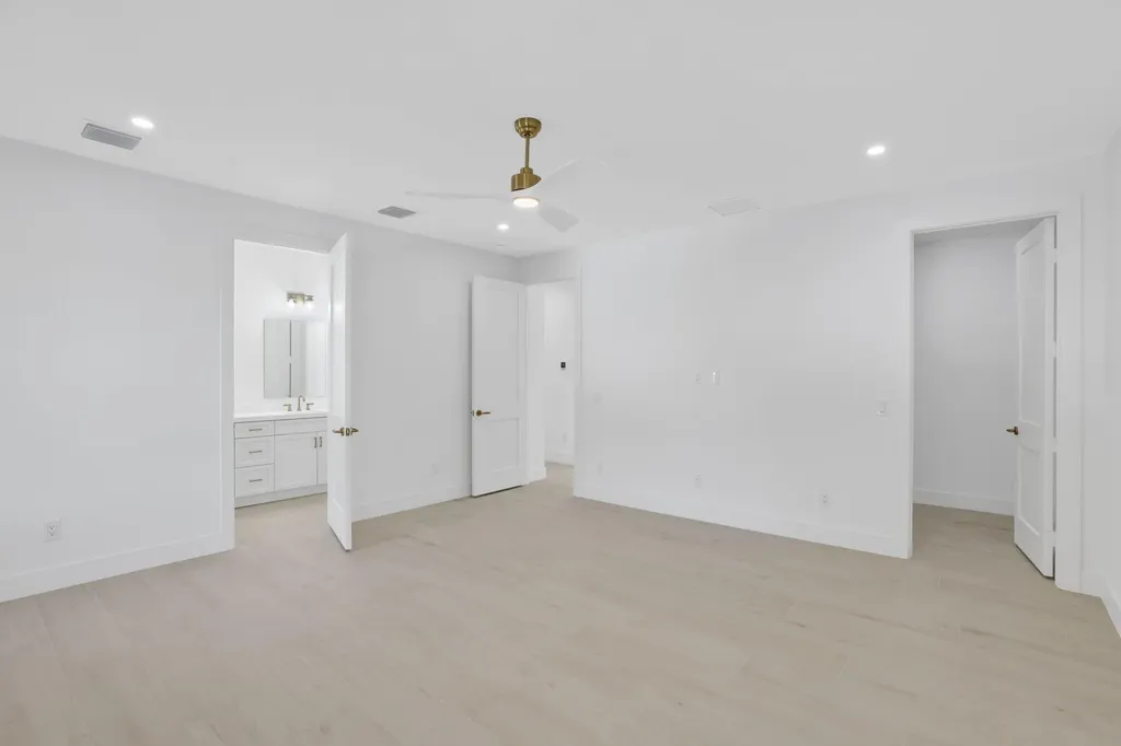309 Claremont Lane West Palm Beach FL 33404