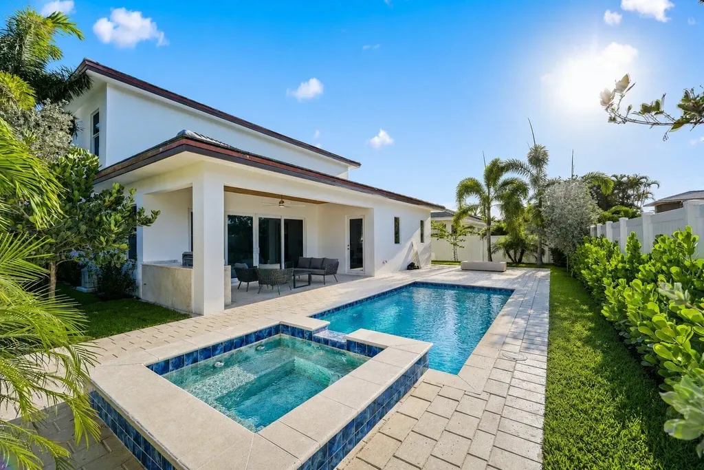 309 Claremont Lane West Palm Beach FL 33404