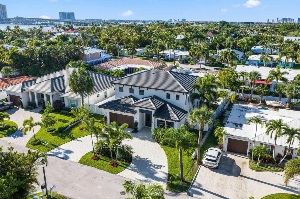 309 Claremont Lane West Palm Beach FL 33404