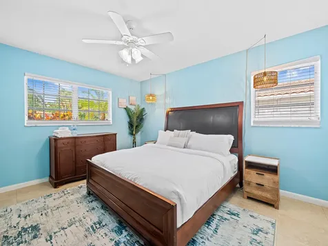 3240 Spanish River Drive Lauderdale By The Sea FL 33062
